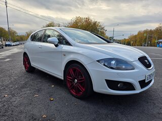 2012 SEAT Leon II Рестайлинг, белый, 900000 рублей, вид 3