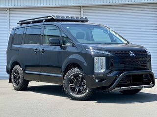 2023 Mitsubishi Delica D:5 I Рестайлинг, чёрный, 2592000 рублей, вид 3