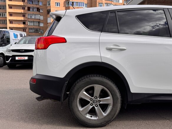 2015 Toyota RAV4 IV (XA40), белый, 1985000 рублей - вид 11