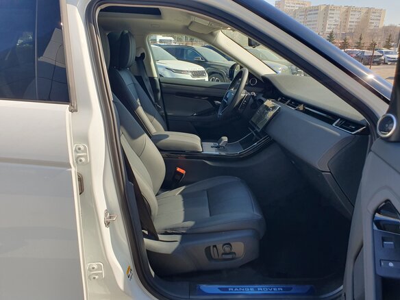 2025 Land Rover Range Rover Evoque L II Рестайлинг, белый - вид 14