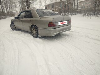 1989 Mercedes-Benz W124 250, серый, 470000 рублей, вид 3