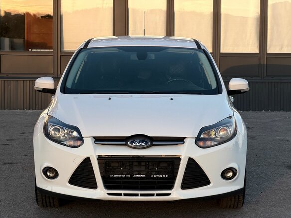 2012 Ford Focus III, белый, 825000 рублей - вид 2