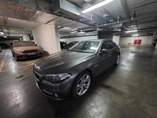 2014 BMW 5 серии 528i xDrive VI (F10/F11/F07) Рестайлинг, серый, 2090000 рублей, вид 3