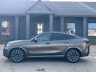 2024 BMW X6 40i III (G06) Рестайлинг, зелёный, 12490000 рублей, вид 3