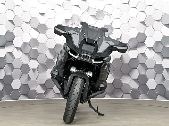 2025 BMW R 1300 RT, чёрный, 2949000 рублей - вид 4