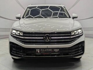 2024 Volkswagen Touareg III Рестайлинг, белый, 11100000 рублей, вид 2