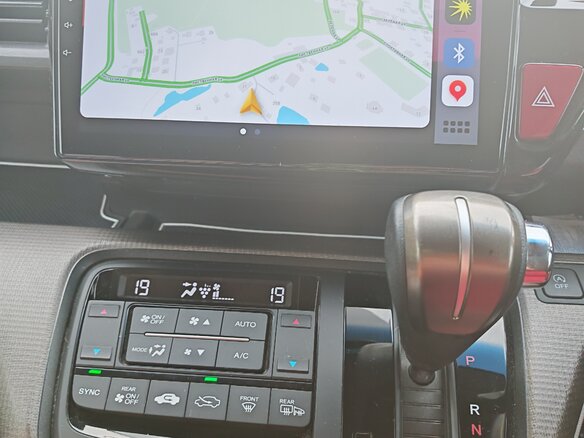 2018 Honda Stepwgn V Рестайлинг, белый, 1900000 рублей - вид 12