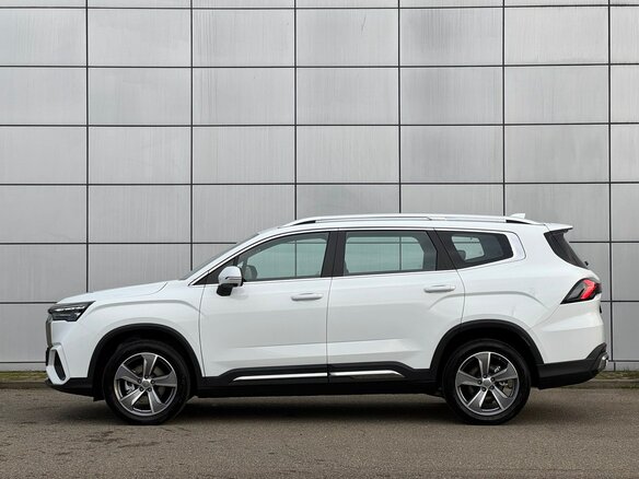 2025 Geely Okavango I Рестайлинг, белый - вид 3