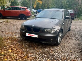 2006 BMW 1 серии 120i I (E81/E82/E87/E88), бежевый, 620000 рублей, вид 5