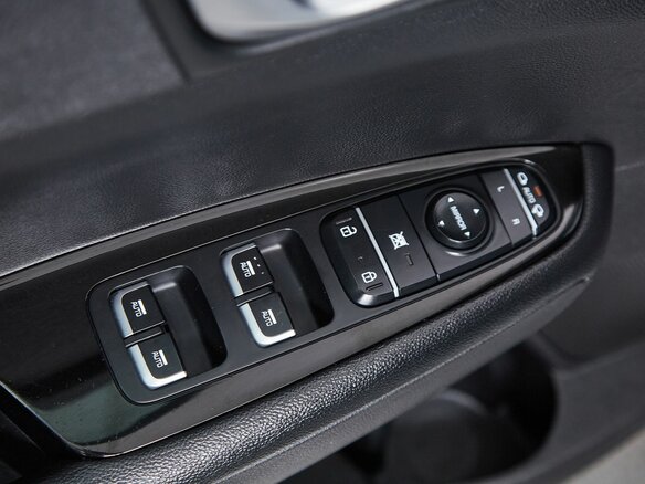 2019 Kia Optima IV Рестайлинг, серебристый, 2047000 рублей - вид 9