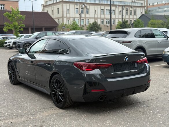 2025 BMW 4 серии Gran Coupe 430i xDrive G22, G23, G26 Рестайлинг, серебристый, 7090000 рублей - вид 8