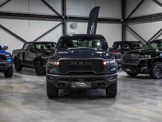 2025 Ram 1500 Crew Cab V Рестайлинг, синий, 8590000 рублей, вид 2