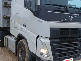 2022 Volvo FH 540, белый, 9846750 рублей, вид 2