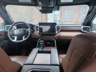 2022 Toyota Tundra Double Cab III, белый, 7800000 рублей, вид 5