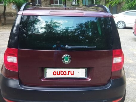2012 Skoda Yeti I, пурпурный, 999999 рублей, вид 3
