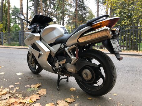 2003 Honda VFR 800, серебристый, 330000 рублей, вид 4