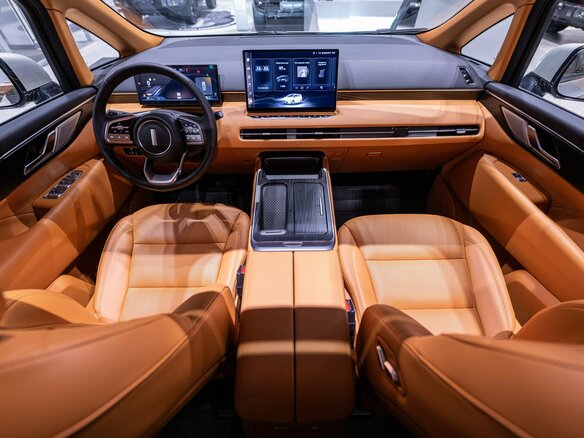 2024 Wey 80 Premium 37.96 kWh, золотистый, 6899000 рублей - вид 34