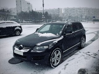 2008 Volkswagen Touareg I Рестайлинг, чёрный, 1600000 рублей, вид 1