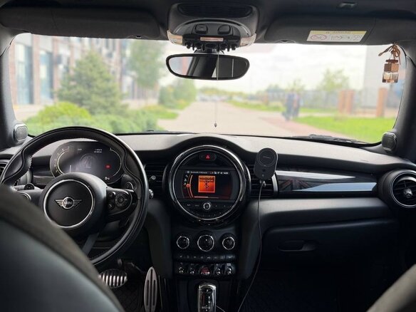 2020 Mini Hatch Cooper S III (F55/F56) Рестайлинг, красный, 2350000 рублей - вид 11