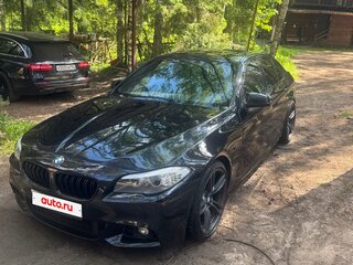 2010 BMW 5 серии 530d VI (F10/F11/F07), чёрный, 1900000 рублей, вид 2