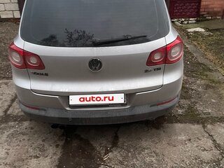 2010 Volkswagen Tiguan I, серебристый, 800000 рублей, вид 2