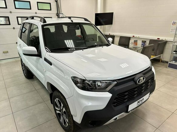 2025 Lada (ВАЗ) Niva Travel I, белый, 1643000 рублей - вид 4