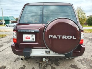 2000 Nissan Patrol V (Y61), пурпурный, 1700000 рублей, вид 5