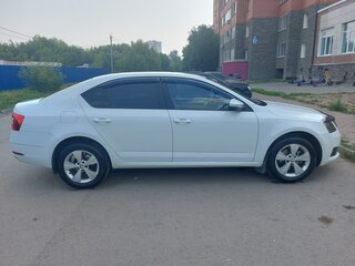 2017 Skoda Octavia III (A7) Рестайлинг, белый, 1150000 рублей, вид 5