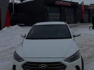 2018 Hyundai Elantra VI (AD), белый, 1650000 рублей, вид 1