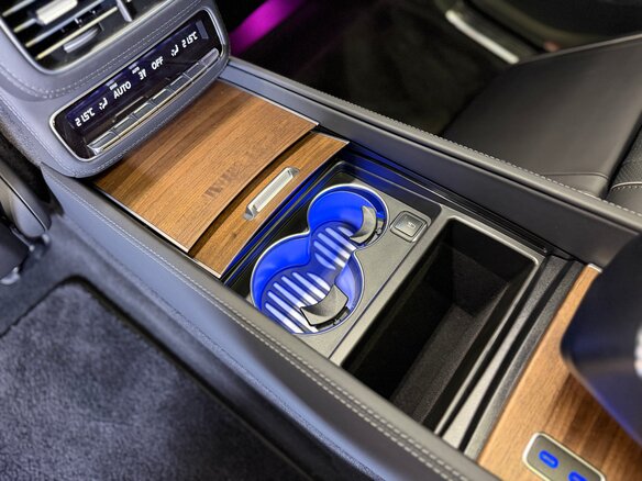 2024 Mercedes-Benz Maybach GLS 600 I Рестайлинг, зелёный, 26340000 рублей - вид 25