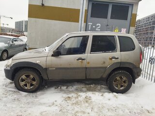 2012 Chevrolet Niva I Рестайлинг, серый, 390000 рублей, вид 4