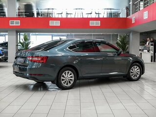 2021 Skoda Superb III Рестайлинг, серый, 2290000 рублей, вид 2