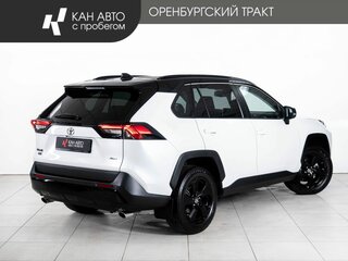 2021 Toyota RAV4 V (XA50), белый, 3660000 рублей, вид 3