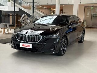 2026 BMW 5 серии Long 525Li VIII (G60/G61/G68), чёрный, 6520000 рублей, вид 1