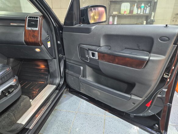 2009 Land Rover Range Rover III Рестайлинг, чёрный, 1350000 рублей - вид 25