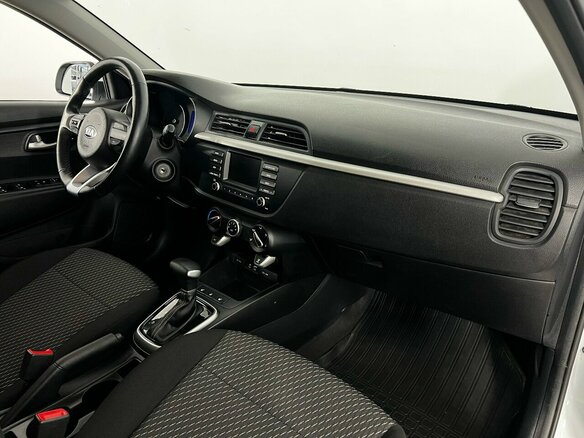 2020 Kia Rio IV, белый, 1332000 рублей - вид 11