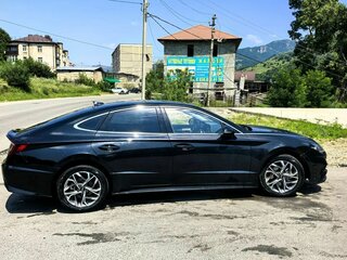 2021 Hyundai Sonata VIII (DN8), чёрный, 1200000 рублей, вид 5