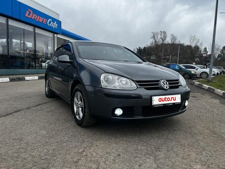 2006 Volkswagen Golf V, серый, 510777 рублей, вид 2