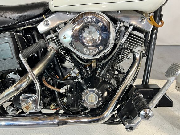 1980 Harley-Davidson Dyna Wide Glide, белый, 1500000 рублей - вид 19