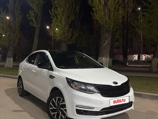 2016 Kia Rio III Рестайлинг, белый, 640000 рублей, вид 1