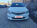 2015 Hyundai Solaris I Рестайлинг, серебристый, 845000 рублей - вид 1