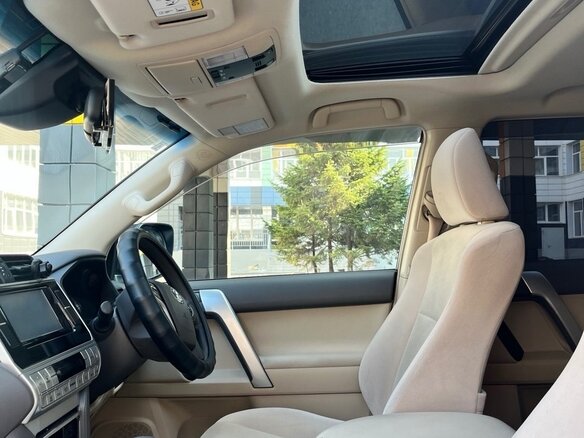 2020 Toyota Land Cruiser Prado 150 Series Рестайлинг 2, белый, 4600000 рублей - вид 9