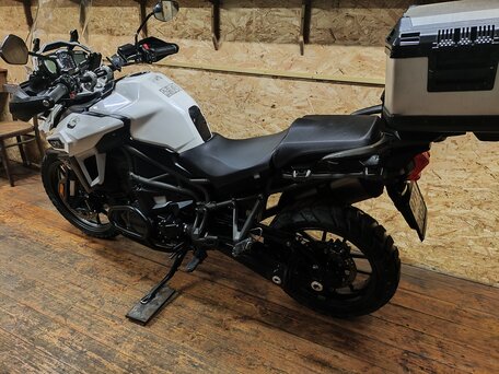 2016 Triumph Tiger 1200, белый, 795000 рублей, вид 4