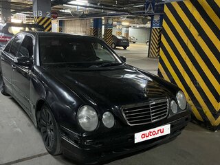 2001 Mercedes-Benz E-Класс 240 II (W210, S210) Рестайлинг, чёрный, 260000 рублей, вид 1