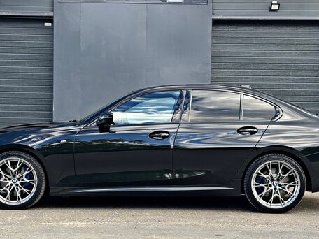 2022 BMW 3 серии 320d xDrive VII (G2x) Рестайлинг, чёрный, 4690000 рублей, вид 2