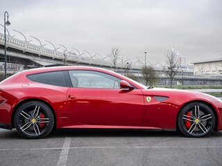 2015 Ferrari FF, красный, 15900000 рублей, вид 2
