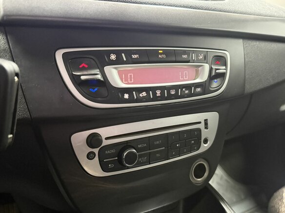 2013 Renault Fluence I Рестайлинг, чёрный, 550000 рублей - вид 13