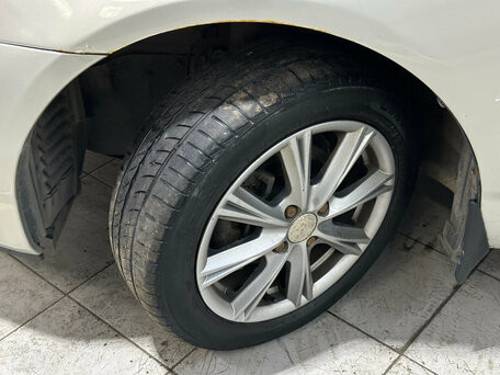 2004 Toyota Corolla IX (E120, E130) Рестайлинг, серебристый, 400000 рублей, вид 5