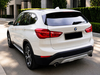 2017 BMW X1 28i sDrive II (F48), белый, 2030000 рублей, вид 4