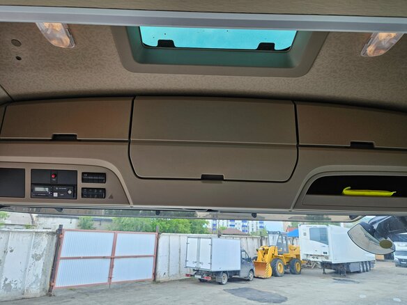 2023 Mercedes-Benz Actros, белый, 17500000 рублей - вид 19